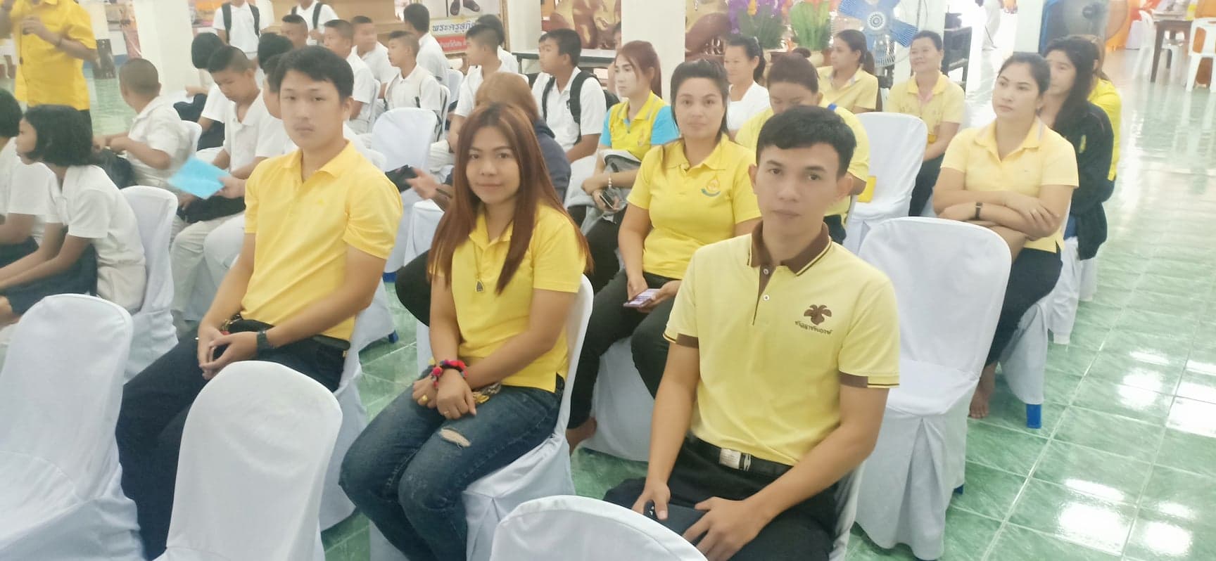 กิจกรรมปฏิบัติธรรมร่วมกับนักเรียนในพื้นทีตำบลกะลาเส